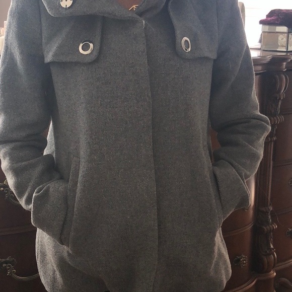 ❤️❤️Zara grey coat- offers welcomed. Must go!!!!❤️❤️ - Picture 5 of 10